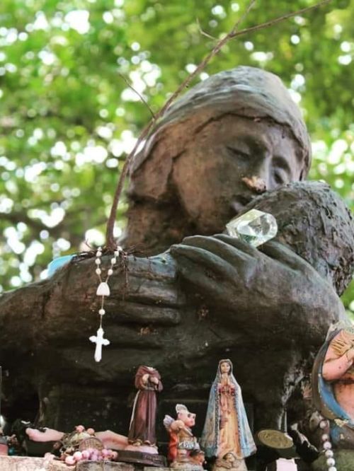 Estátua da Mãe Preta 